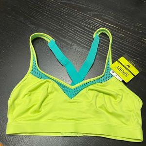 NWT Wacoal All Activities non-wire adjustable sports bra size 36A/B